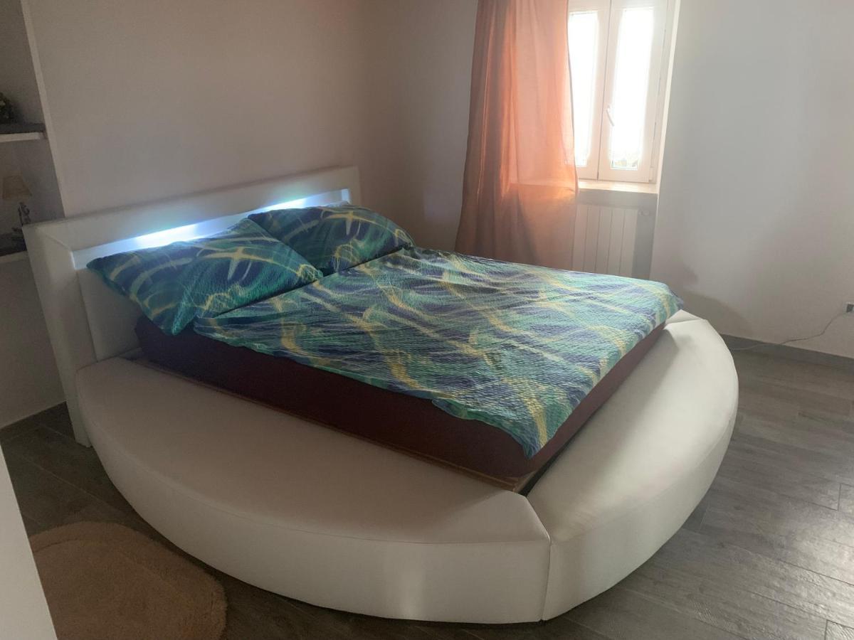 Casa Danilo Lägenhet Cadegliano Viconago Exteriör bild